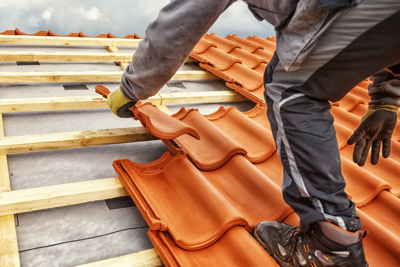 Consider Before Selecting a Roofing Contractor to Replace My Roof Consider Before Selecting a Roofing Contractor